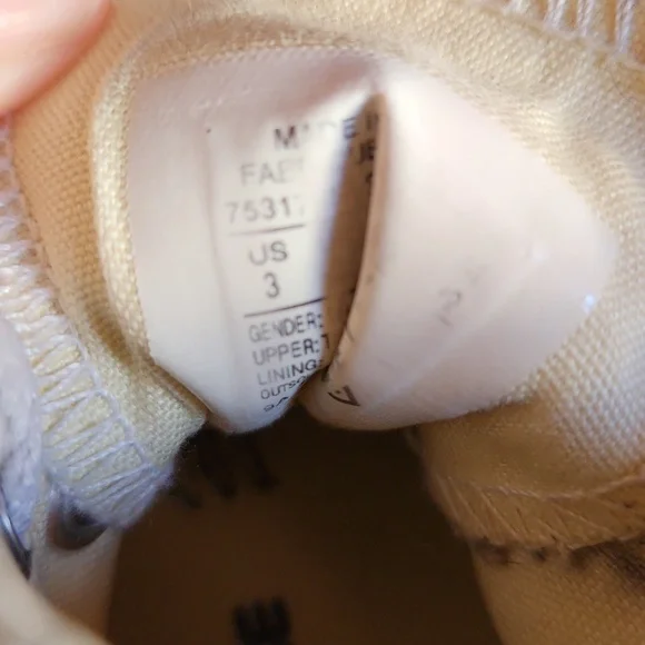 Converse Gold Shimmering Toddler High-Tops Size 3 - Picture 13 of 16